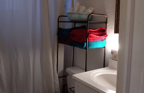 Collins House | Yeshua's Guest House