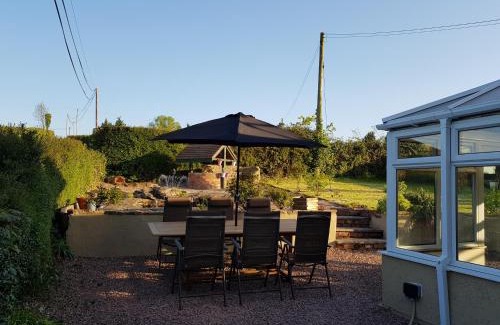 Little Cowarne House | yew tree cottage
