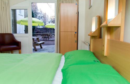 Earl's Court Hostel | YHA London Earl's Court