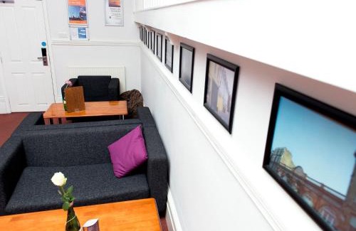 Earl's Court Hostel | YHA London Earl's Court