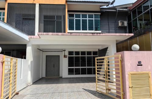 Mersing Villa | Yi Jiu Homestay