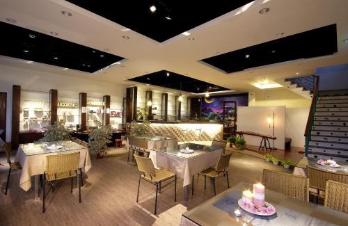Datong House | Ying Yue Villa
