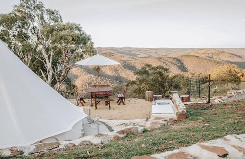 Curraweela RV Rental | Yirri glamping tent overlooking the Great Dividing Range