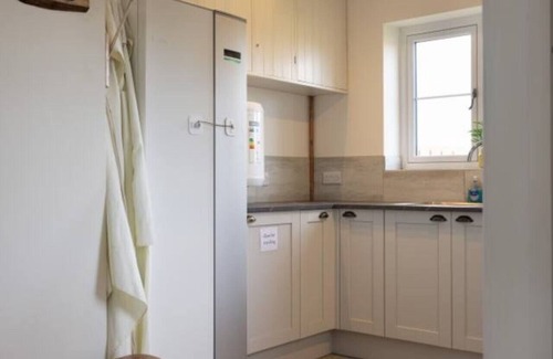 Llandovery House | Ynyswen Arosfa · Family Country Cottage with Stunning Mountain View