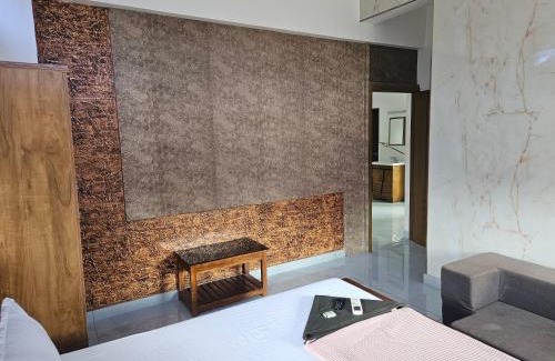 Kozhikode House | Yogis Stay