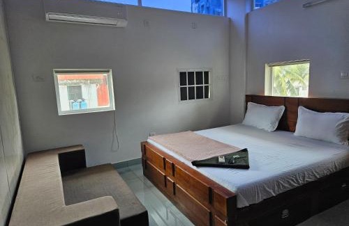 Kozhikode House | Yogis Stay