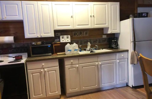 Hubbard County Apartment | Yola Lodge #2 - Lake George, MN - Itasca State Park/Bemidji/Park Rapids