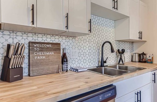 Congress Park Apartment | York by Modern Midstay/3 Blocks to Cheesman #NY1