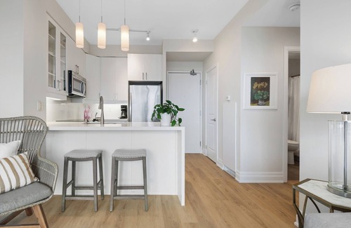 Yorkville Apartment | Yorkville Magic. n Toronto's Finest Neighbourhood