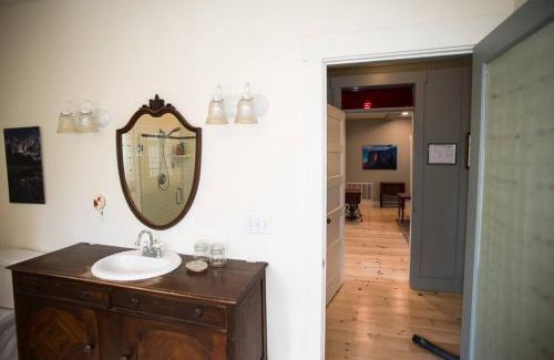 Mariposa House | Yosemite Firehouse Inn