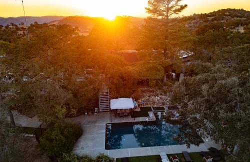 Mariposa House | Yosemite Mountain Top Retreat Hilltop Manor Pool Spa