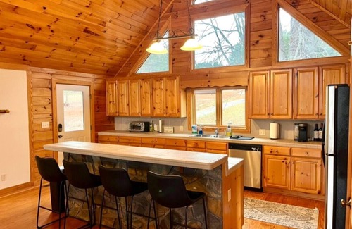 Wise Cabin | You and Me on the Dock: Log Cabin on Lake Gaston