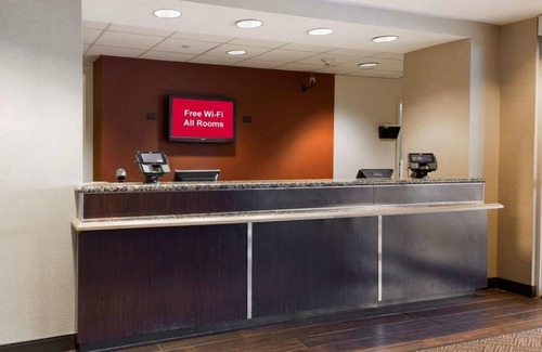 East Garden City House | You Found It! Minutes to City Cellar Wine Bar & Grill! Pets Allowed