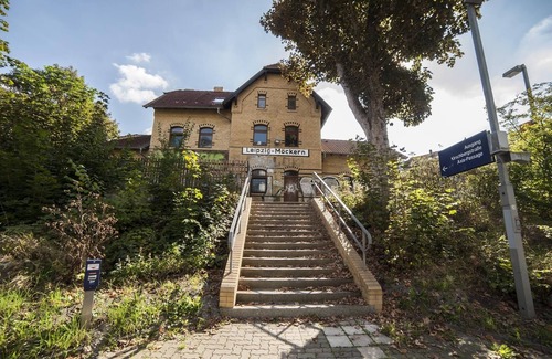 Gohlis-Sud Apartment | You will enjoy your stay in a luxurious ambience.