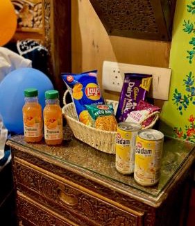 Dal Lake Hotel | Young Bombay Premium Heritage Houseboat