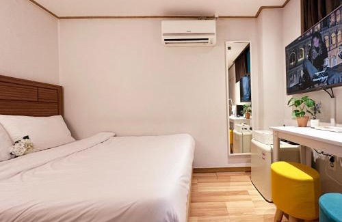 Yeongdeungpo-dong House | Young Stay 306