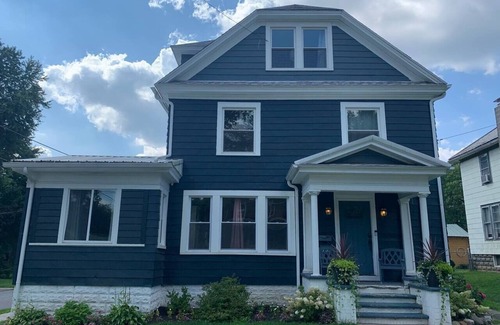Wooster Apartment | Your 2nd Home Away From Home l Prime location