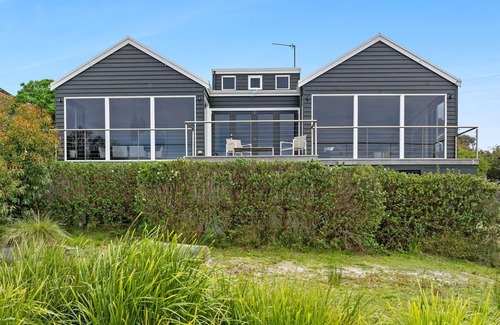 Moggs Creek House | Your beachfront oasis in Moggs Creek.