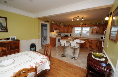 North Lake House | Your Beachside Sanctuary, Lake, Ocean and Harbour Views, Family-friendly