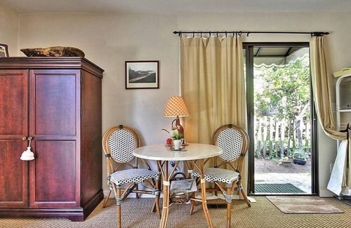 Northeast Carmel Apartment | Your Carmel Destination Retreat, 4/10ths of A Mile To Town. Enjoy!