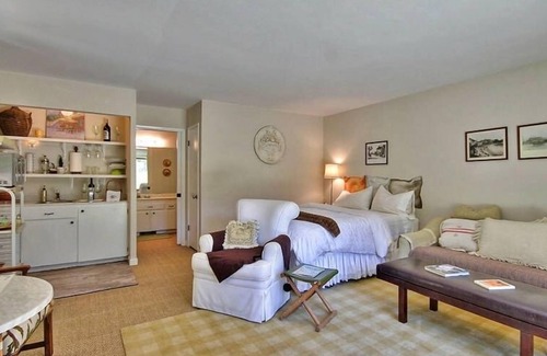 Northeast Carmel Apartment | Your Carmel Destination Retreat, 4/10ths of A Mile To Town. Enjoy!