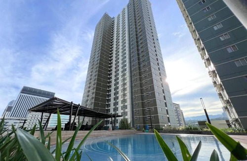 Lahug Condo | Your Cebu City Escape IT Park – Studio with Semi-Mountain & Pool View