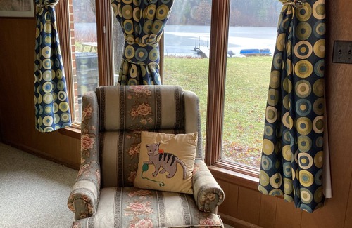 Findley Lake House | Your country getaway with trails and a pond