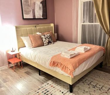 Streamwood House | Your Cozy Getaway with Sunroom & Gaming Room