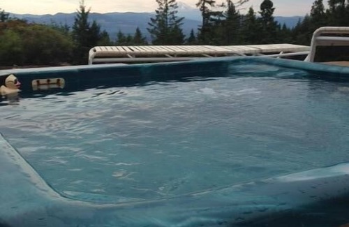 Hood River House | Your family will love staying here