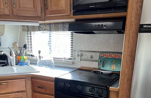Middletown House | Your Glamping Dreams come true. 6 miles to Hershey Park