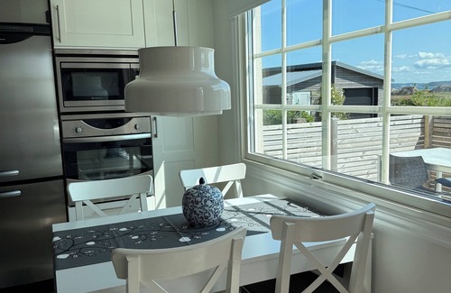 Gottskar House | Your holiday home by the sea. Enjoy Gottskär's beautiful nature and all the swimming spots!