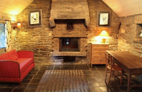 Saint-Urbaine House | Your holidays in a mill
