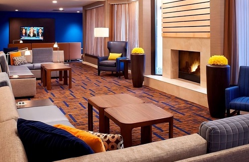Auburn Hills Hotel | Your Home Away From Home! Two Lovely Units, With Swimming Pool, Parking!