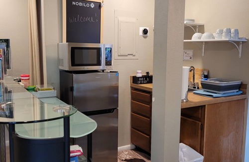 Northeast Anchorage House | Your Home Away From Home