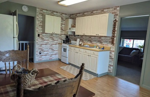 East Homer House | Your Home away from Home! Conveniently, centrally located, village home