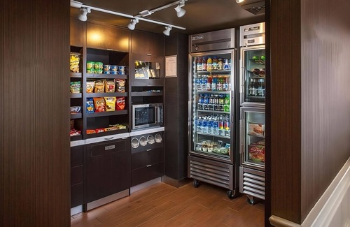 South Lowell Hotel | Your Home Away From Home! 2 Modern Units, Near Swanson Meadows Golf Course