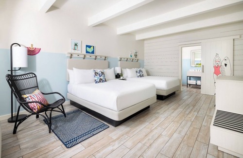 New Town House | Your Island Base | 3 Pool View Rooms at Fun & Breezy Blue Flamingo Resort