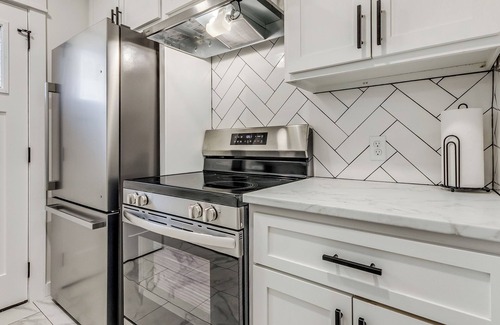 Bartlesville Apartment | Your Long Stay Downtown Home! - Fully Renovated
