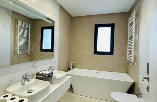 Ariana Governorate Villa | Your Oasis of Tranquility - West Gammarth