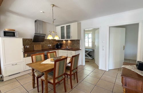 Neudorf House | Your Perfect Getaway: Cozy Holiday Home in the Tranquil Countryside!