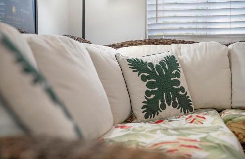 Kalama Tract Apartment | Your Perfect Home Charming 2BR2BA Apartment with Full Kitchen WD & AC