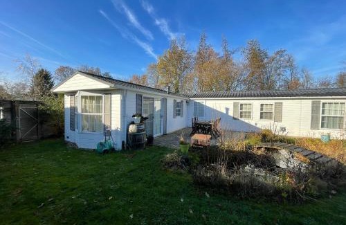 Heinkenszand House | Your Private Zeeland Getaway - Cosy Home With Large Garden
