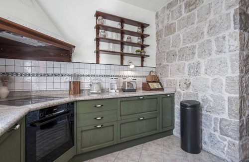 Split Villa | Your Royal Retreat: Luxury Villa Anna in Split's Old Town