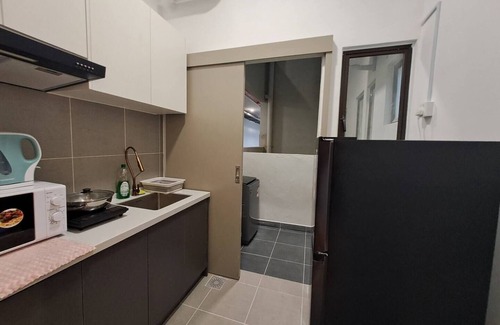 Nilai Apartment | Youth City Residence/2 Room/KLIA/Nilai/Pool