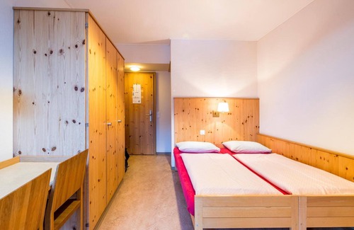 Meierhof Hostel | Youth Hostel Davos Youthpalace