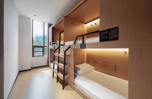 Yanta Qu Hotel | Youth Travel Hotel - Xi'an