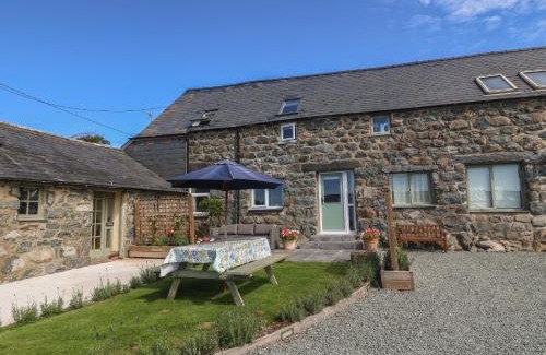 Dyffryn Ardudwy House | Yr Ysgubor