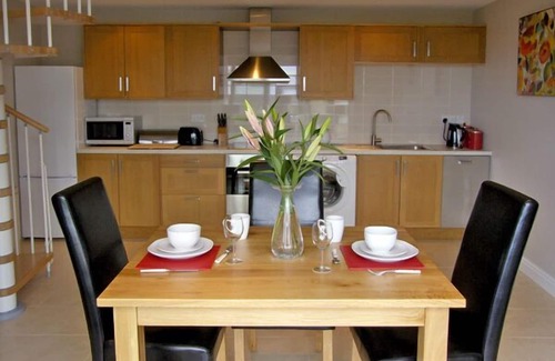 Y Felinheli Cottage | YSGUBOR PENRALLT, luxury holiday cottage in Y Felinheli