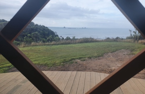 Cape Foulwind House | Yurt @ the cape hole in the rock accommadation