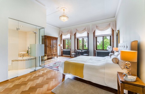 Dobrenice Bed & Breakfast | Zámek Dobřenice
